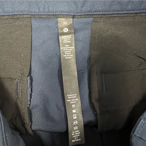 LULULEMON Commission Pant - Picture 9 of 9
